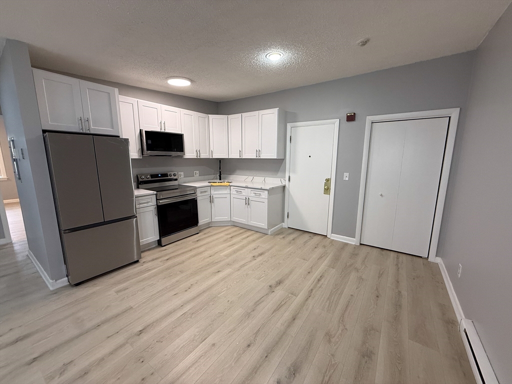 277 Rantoul Street, Unit 2 Beverly, MA 01915 - Photo 5 of 10