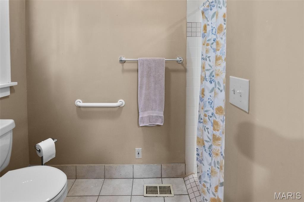 900 Danforth Street Alton, IL 62002 - Photo 21 of 34 Gallery Image 21