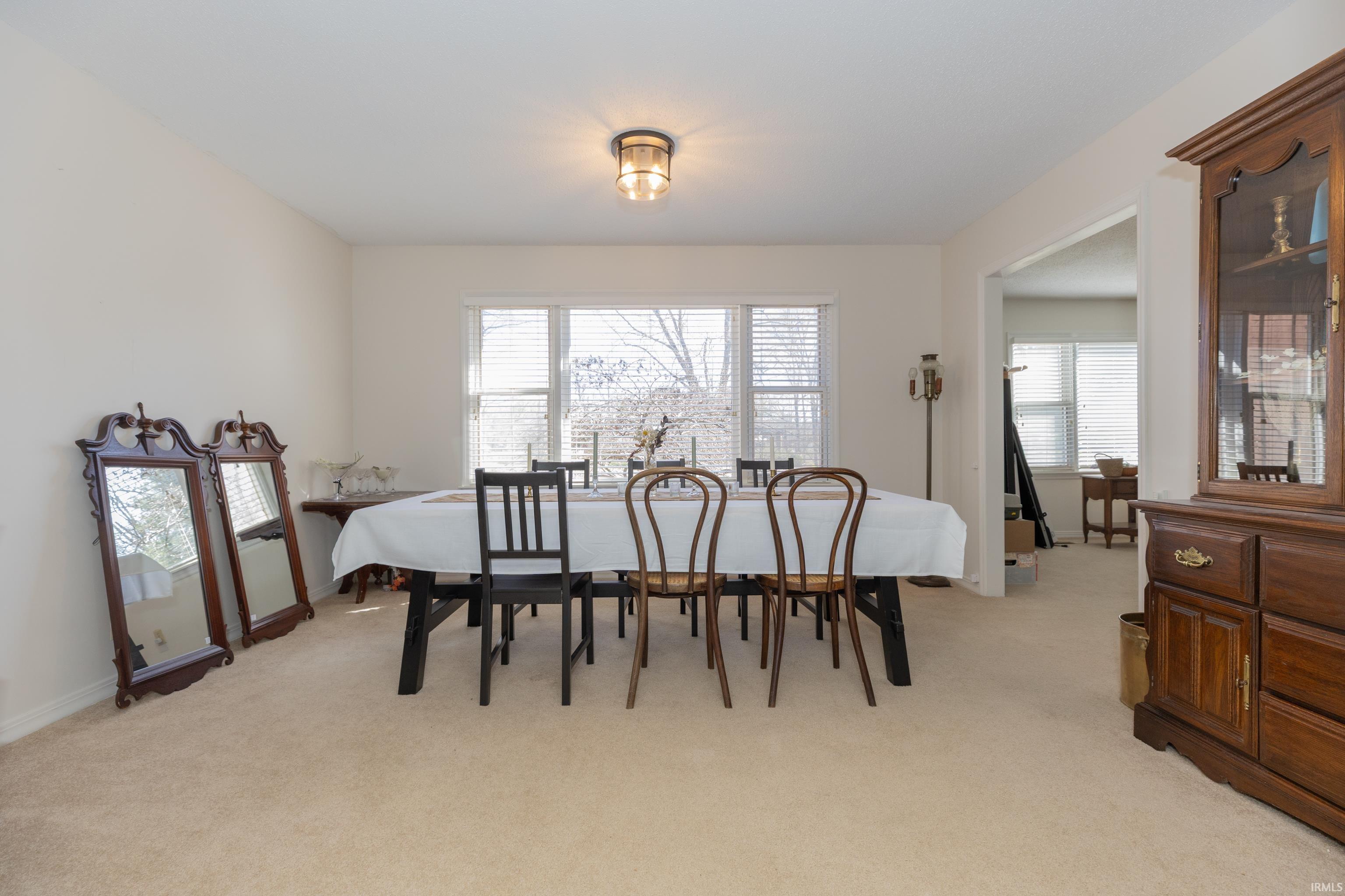 12900 Red Gate Road Evansville, IN 47725 - Photo 8 of 36 Gallery Image 8