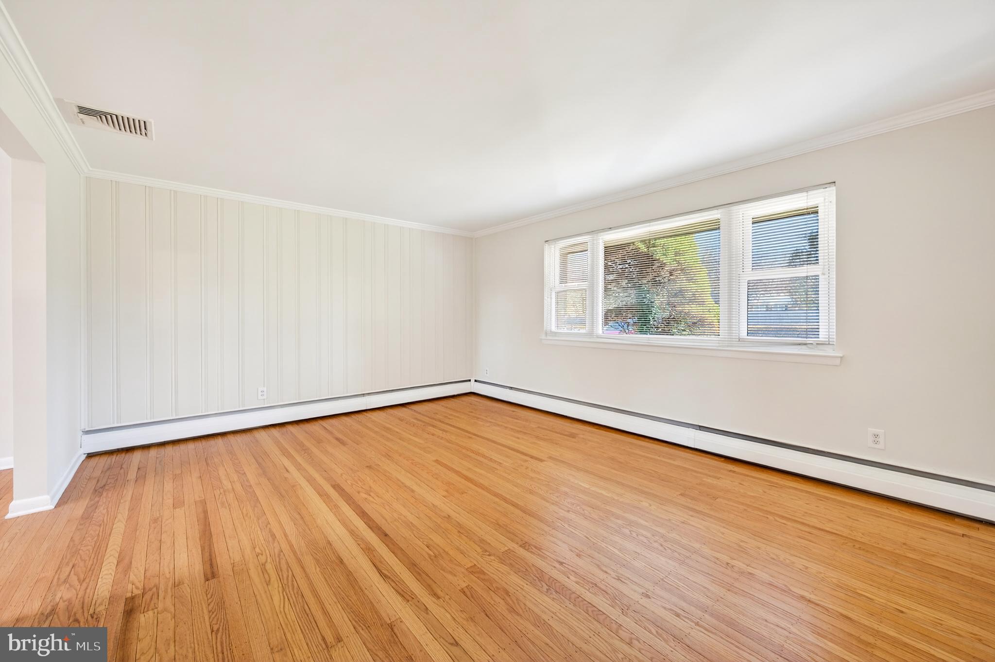 1336 Ship Road West Chester, PA 19380 - Photo 4 of 38 Living room