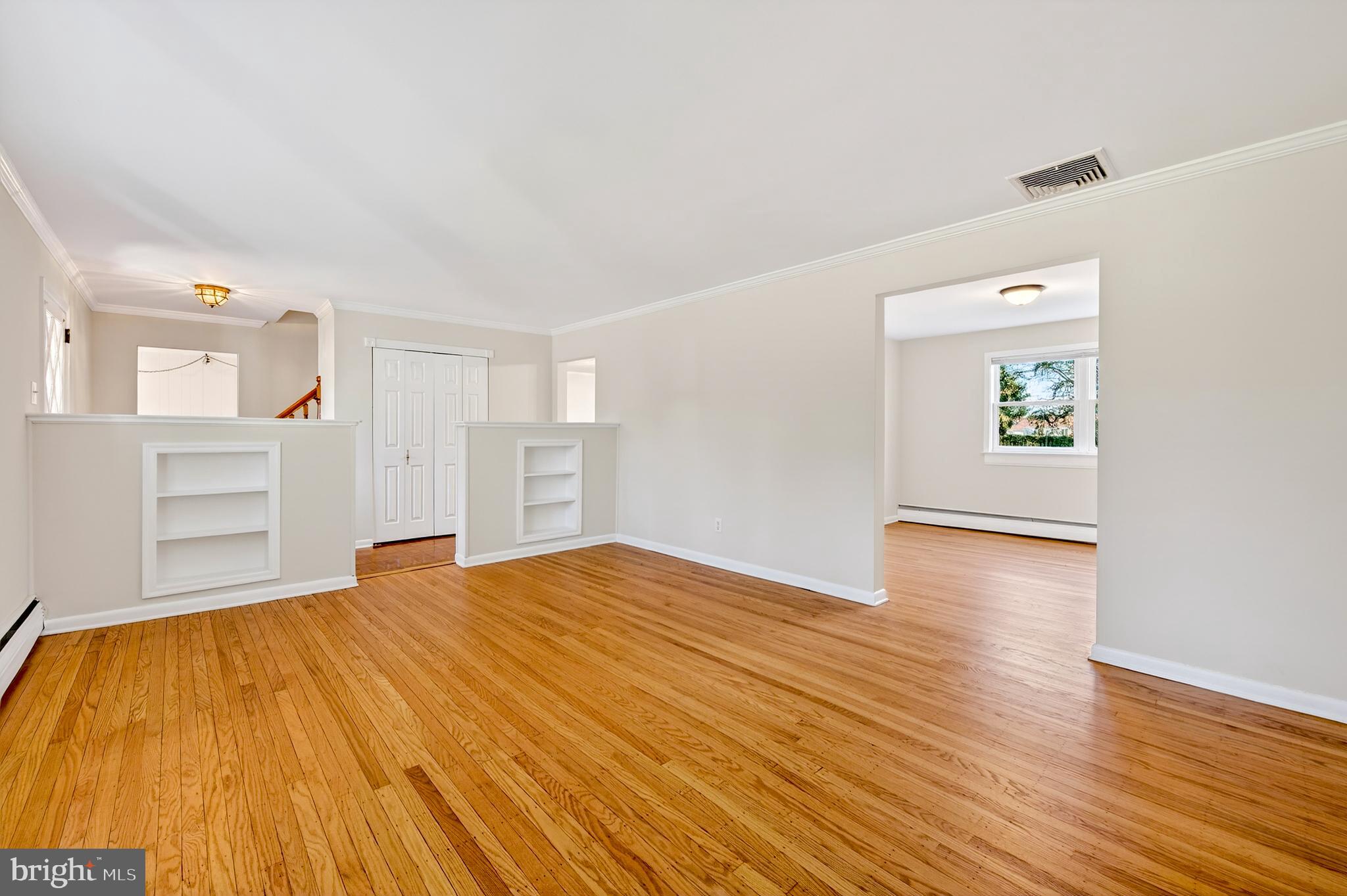 1336 Ship Road West Chester, PA 19380 - Photo 5 of 38 Living room
