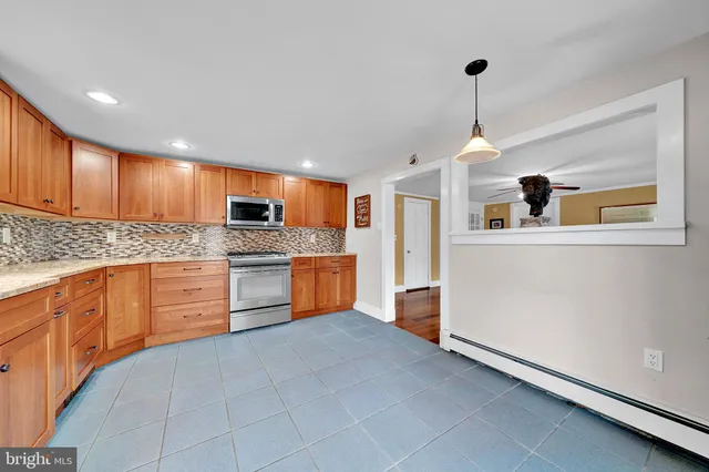 $649,900 | 23 South Main Street, Windsor, NJ 08561