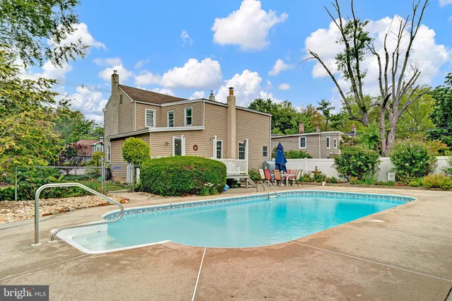 $649,900 | 23 South Main Street, Windsor, NJ 08561