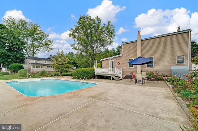 $649,900 | 23 South Main Street, Windsor, NJ 08561