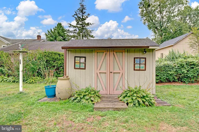 $649,900 | 23 South Main Street, Windsor, NJ 08561