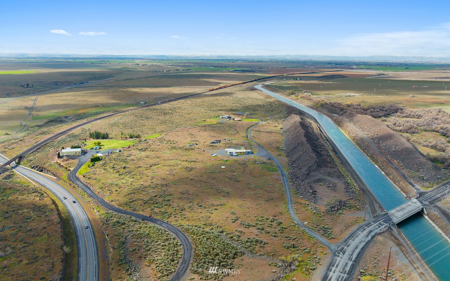 4301 Martin Road Northwest Ephrata, WA 98823 - Photo 35 of 40 a view of ocean view with beach