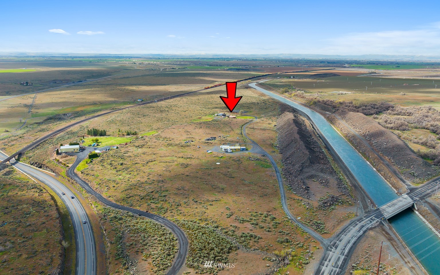 4301 Martin Road Northwest Ephrata, WA 98823 - Photo 36 of 40 a view of ocean view with beach