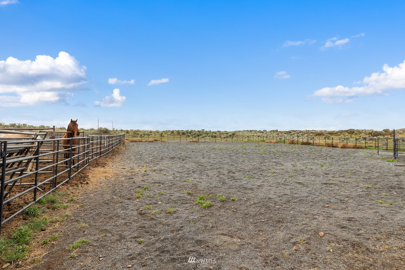 4301 Martin Road Northwest Ephrata, WA 98823 - Photo 9 of 40 a view of an ocean and beach