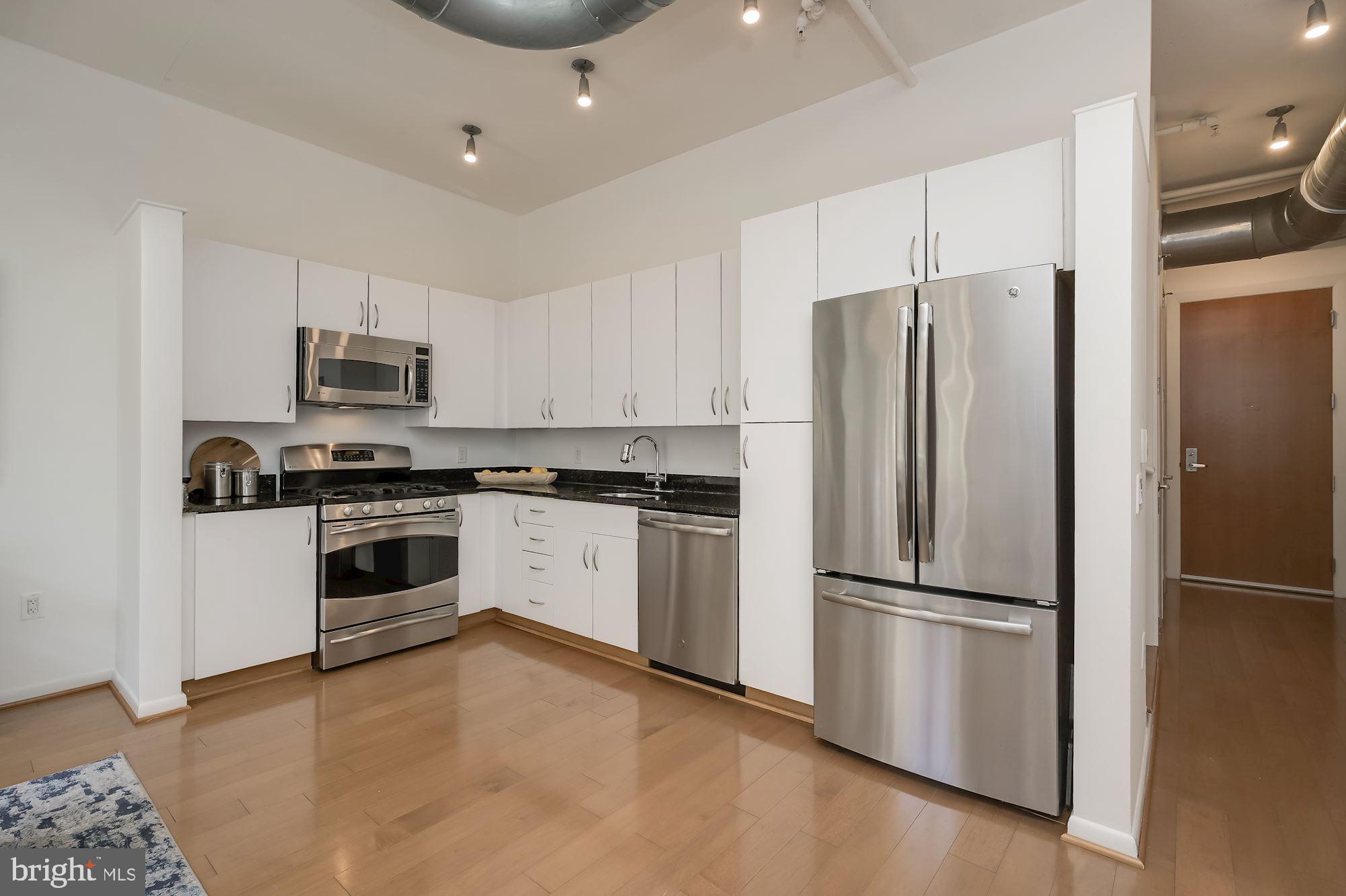 811 4th Street Northwest, Unit 219 Washington, DC 20001 - Photo 6 of 22 Kitchen
