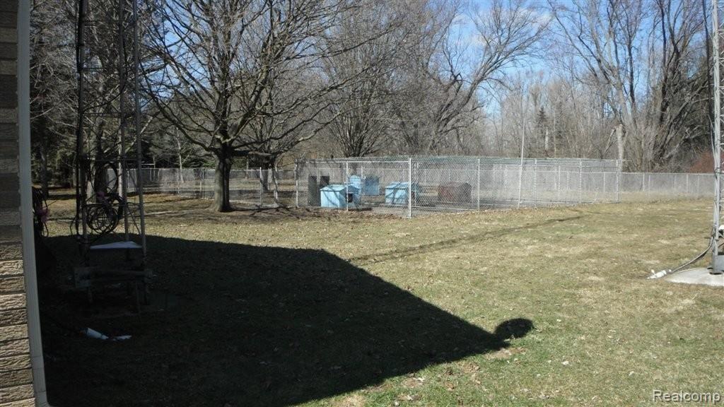 46800 Bemis Road Belleville, MI 48111 - Photo 8 of 15 46800 Bemis 014.JPG