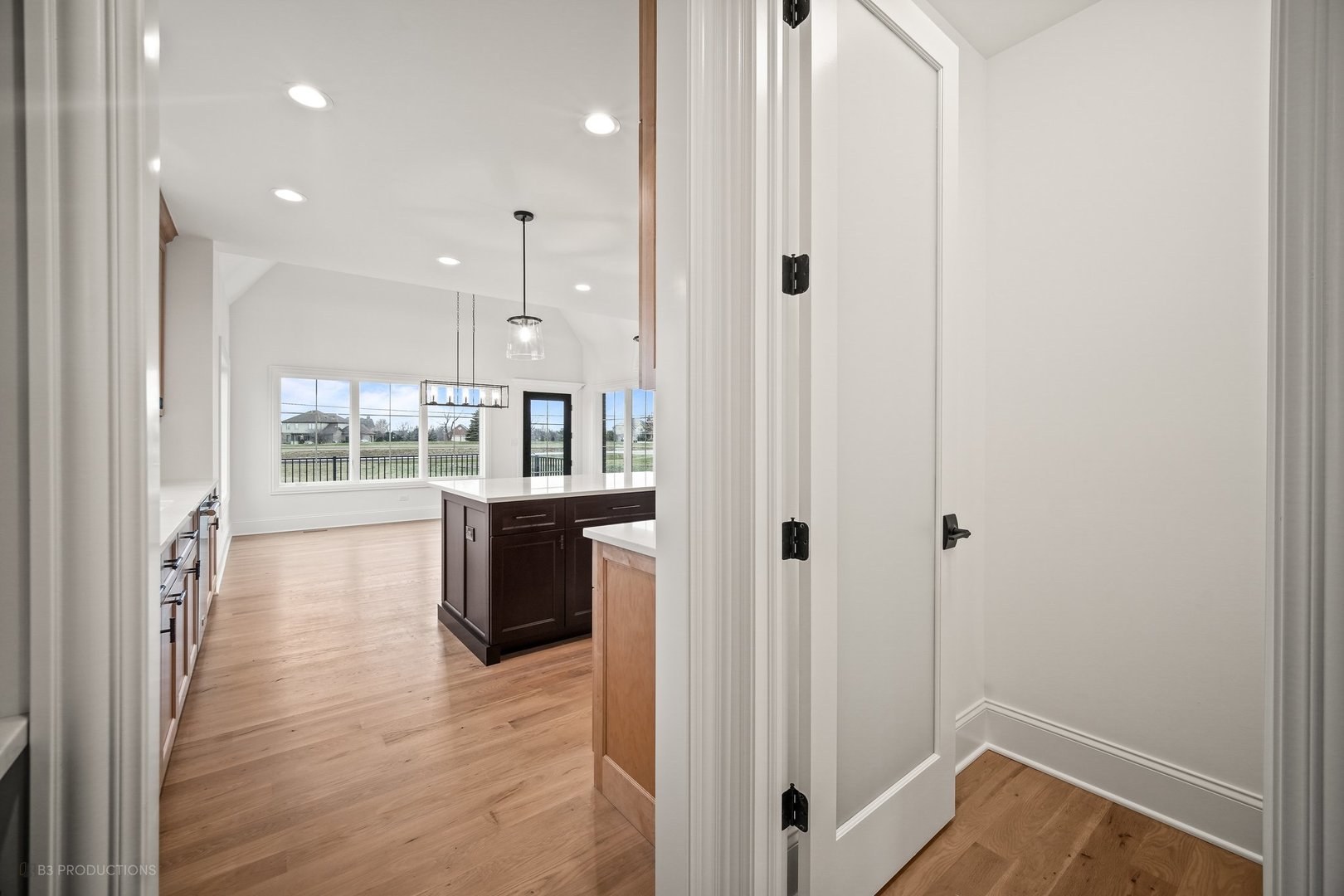 9473 Golfview Drive Monee, IL 60449 - Photo 10 of 37