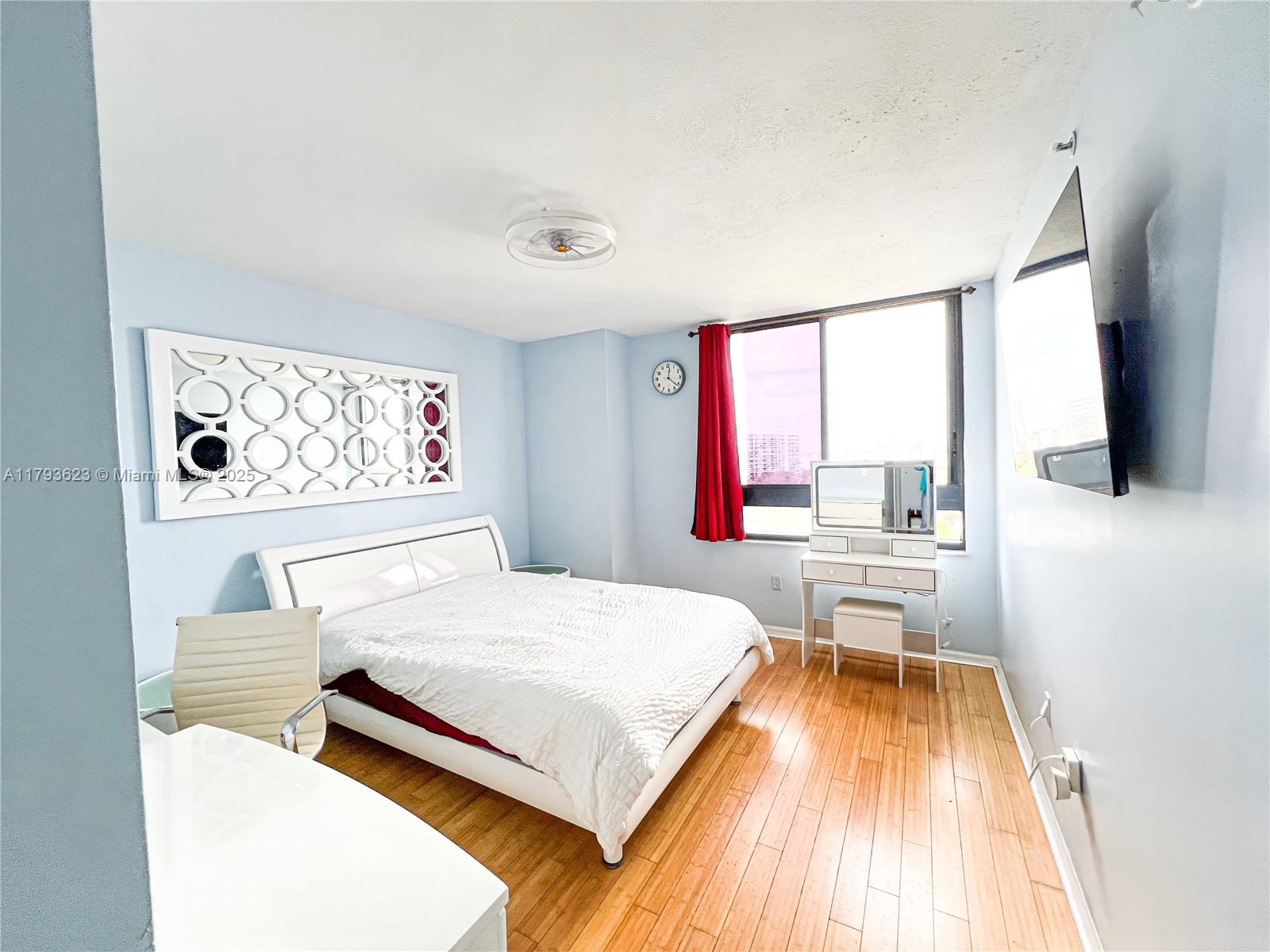 1330 West Avenue, Unit 1013 Miami Beach, FL 33139 - Photo 12 of 36