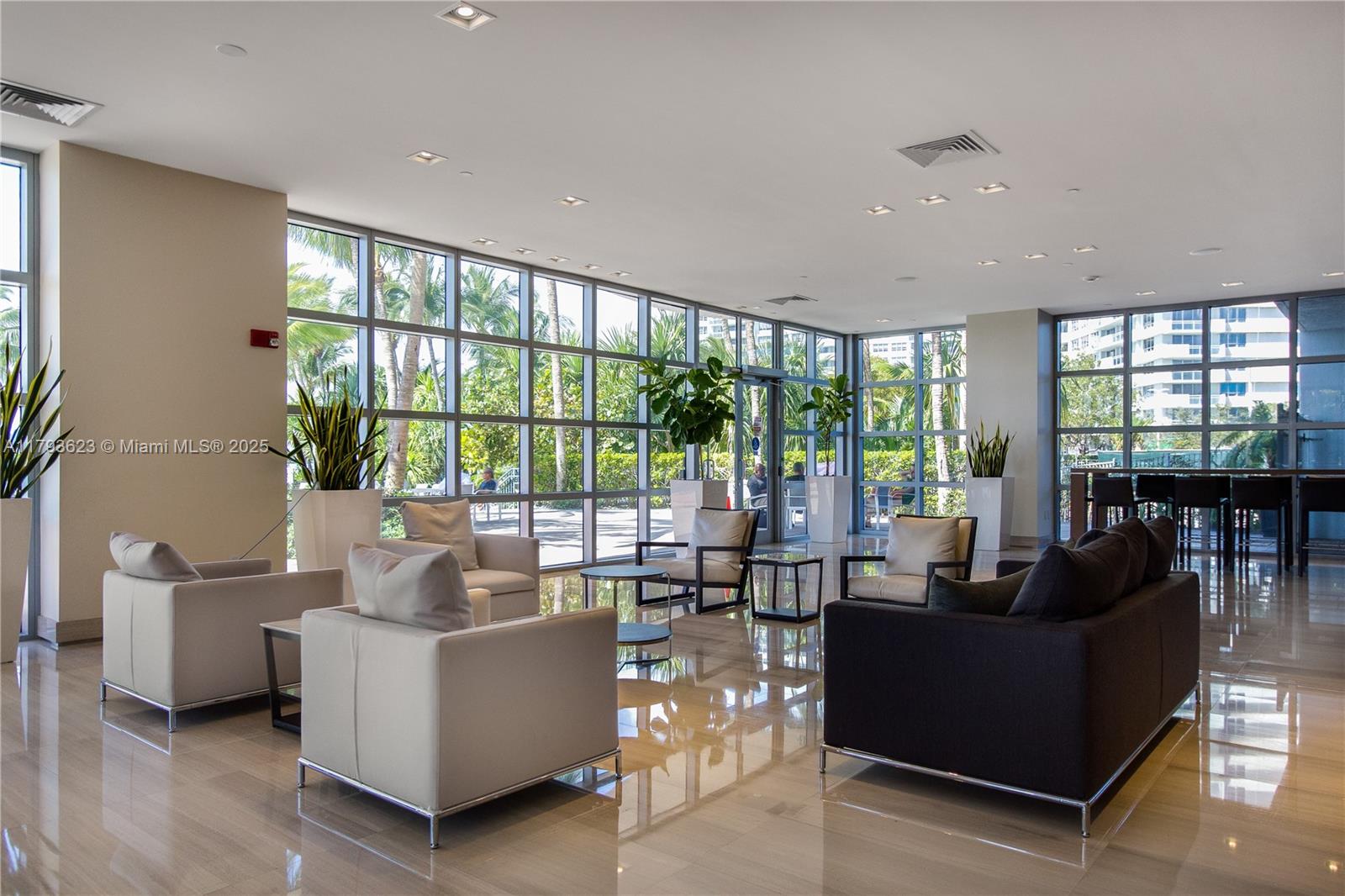 1330 West Avenue, Unit 1013 Miami Beach, FL 33139 - Photo 29 of 36