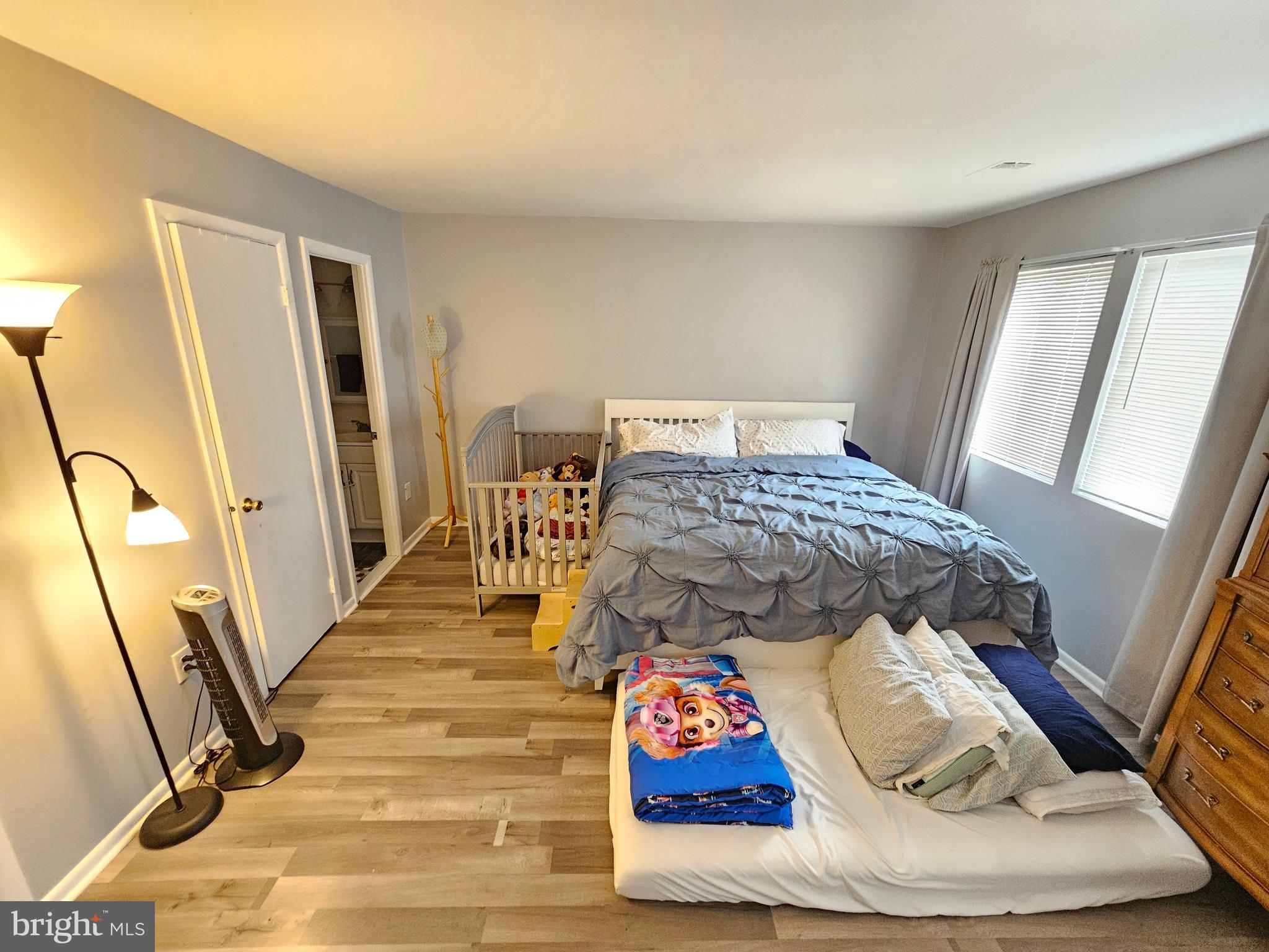 17445 Hoskinson Road Poolesville, MD 20837 - Photo 27 of 36 Master Bedroom