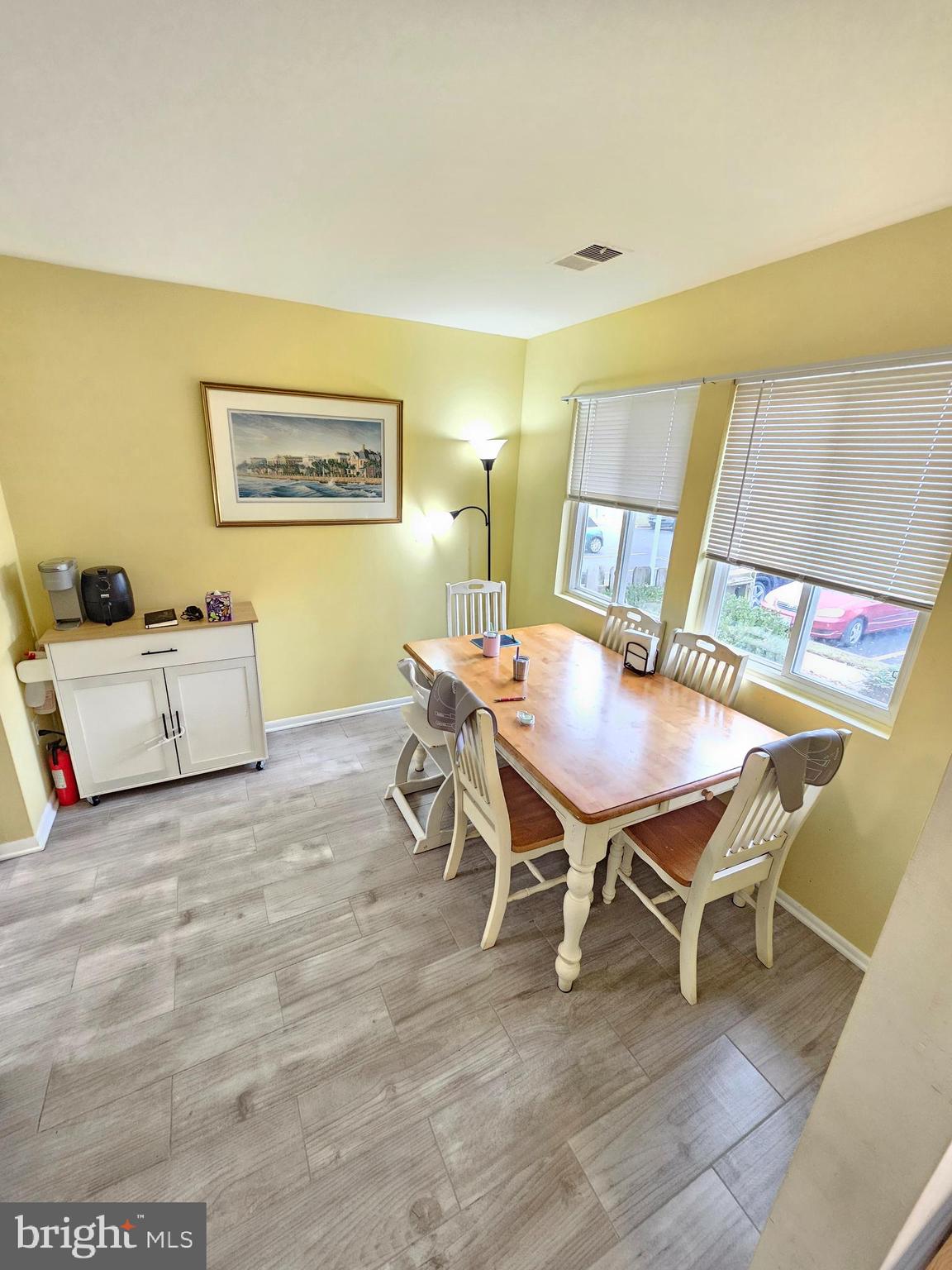 17445 Hoskinson Road Poolesville, MD 20837 - Photo 7 of 36 Dinning Room