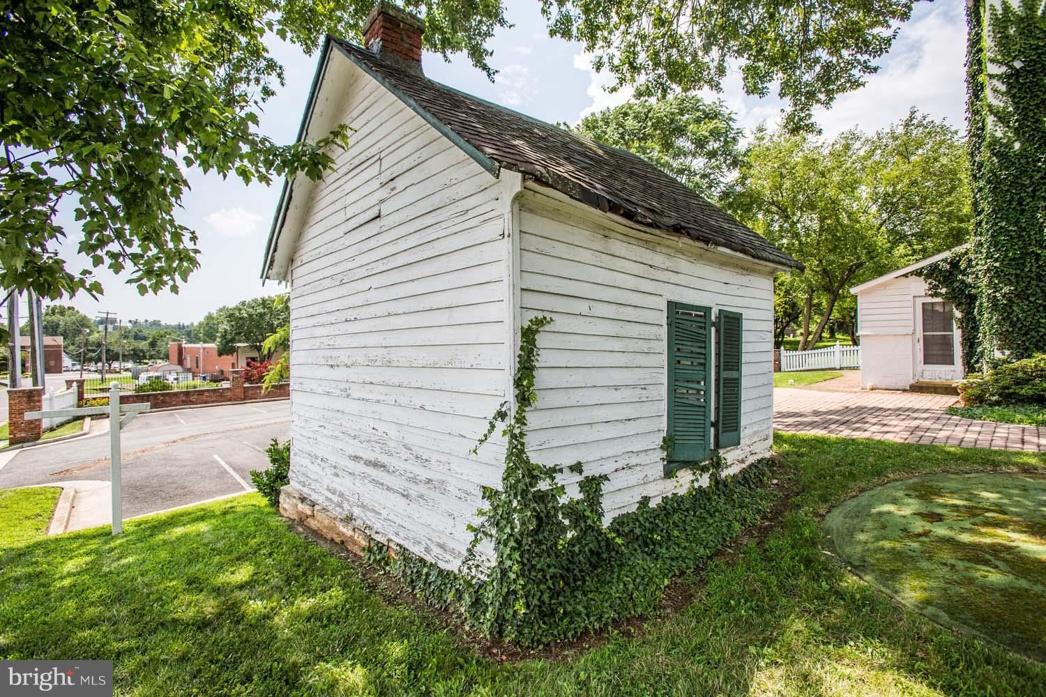 74 Waterloo Street Warrenton, VA 20186 - Photo 6 of 21 Exterior (General)