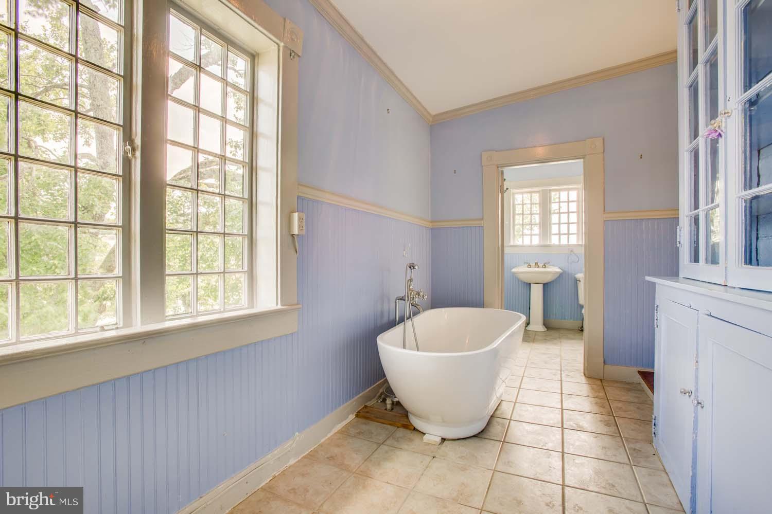 74 Waterloo Street Warrenton, VA 20186 - Photo 10 of 21 Bath