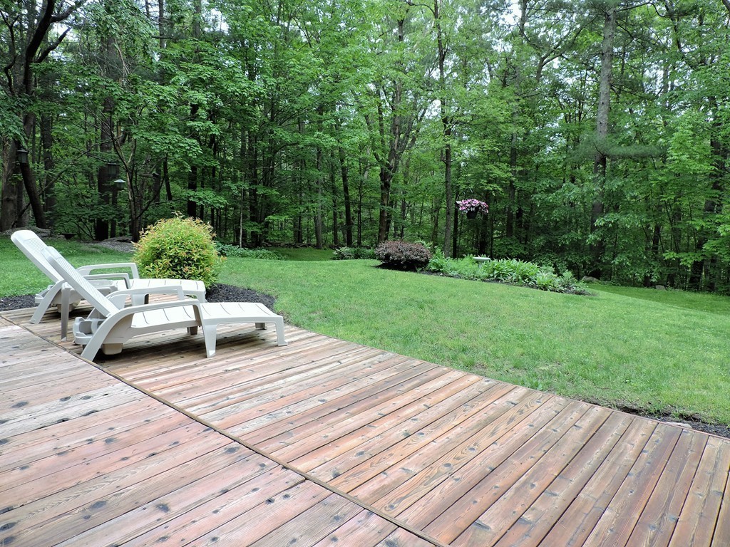 161 Berry Corner Road Charlton, MA 01507 - Photo 8 of 27
