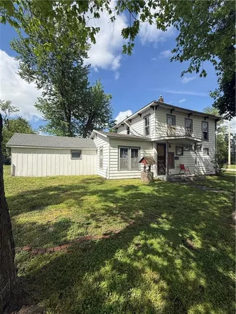 $51,900 | 230 East Prairie Street, Girard, KS 66743