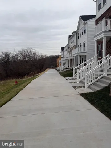 a view of building with yard