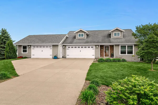 $499,900 | N8480 McWain Drive, Holland, WI 54636