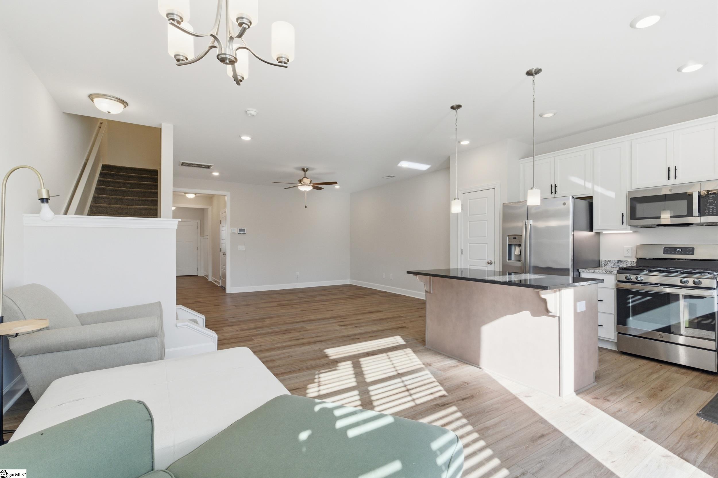 324 Hollenbeck Place Greenville, SC 29607 - Photo 12 of 44