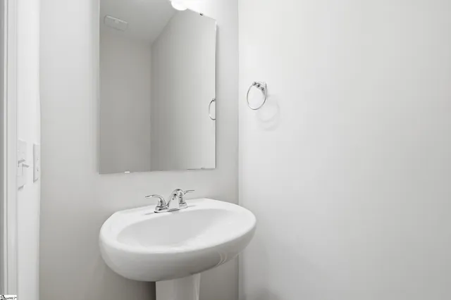 $283,000 | 324 Hollenbeck Place, Greenville, SC 29607