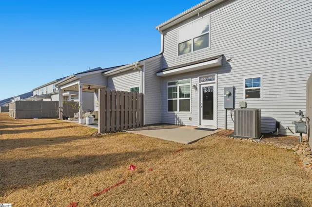 $283,000 | 324 Hollenbeck Place, Greenville, SC 29607