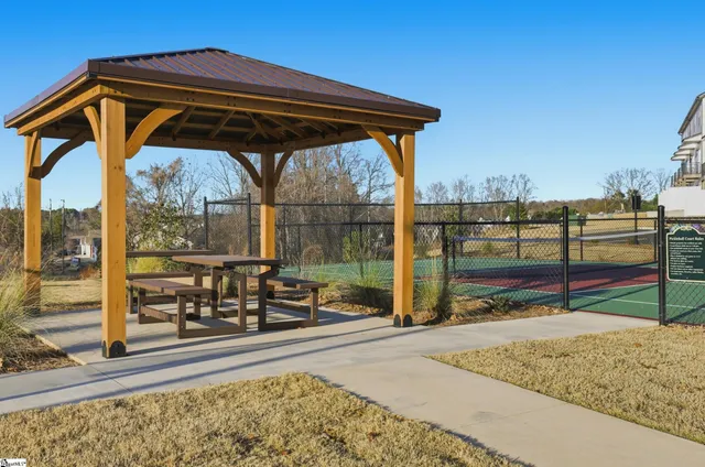 $283,000 | 324 Hollenbeck Place, Greenville, SC 29607