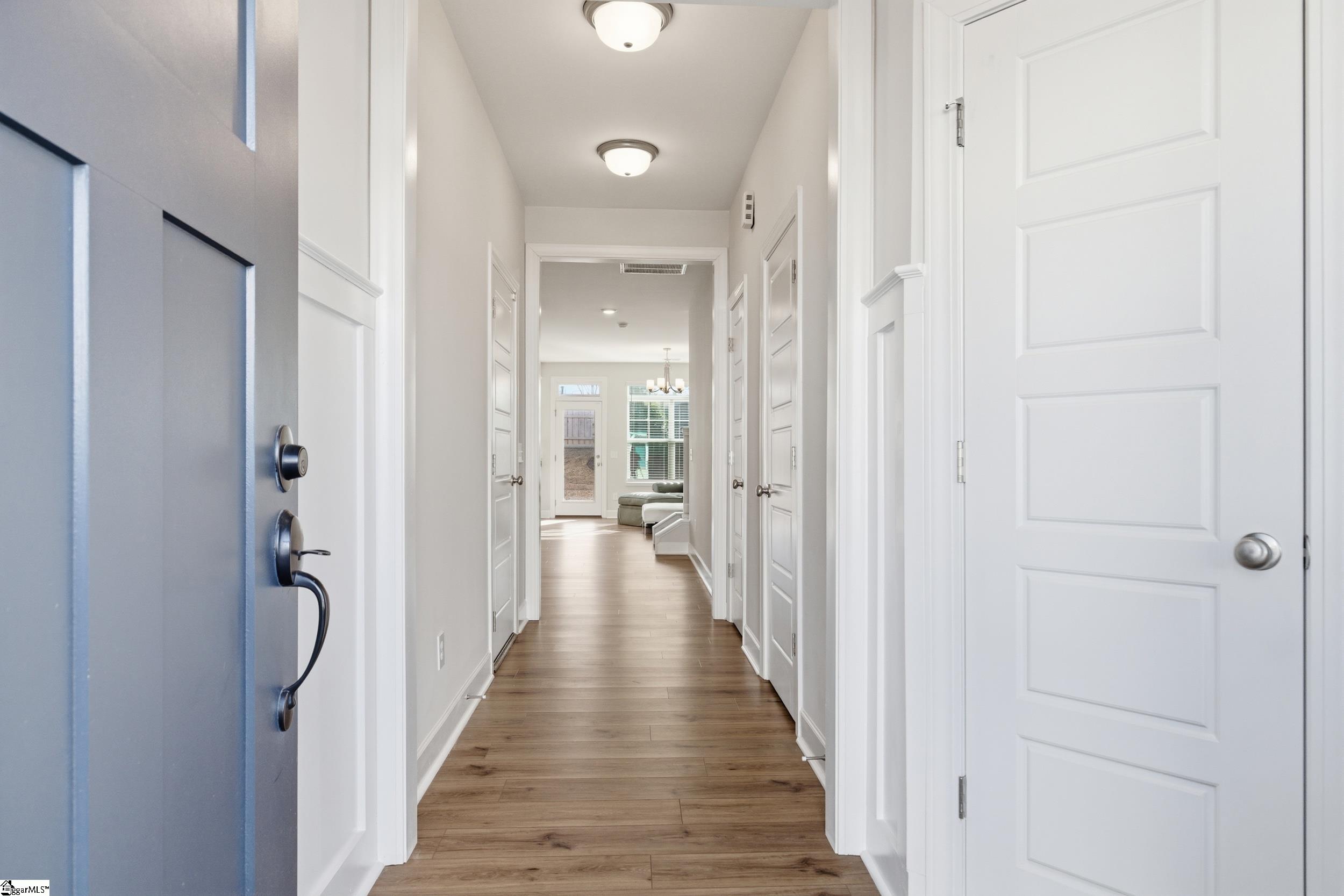 324 Hollenbeck Place Greenville, SC 29607 - Photo 3 of 44