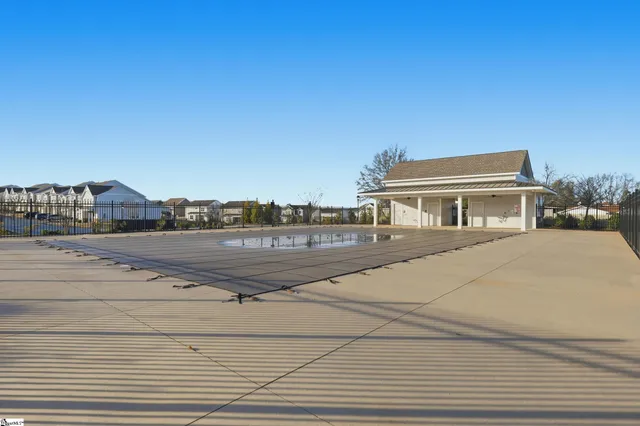 $283,000 | 324 Hollenbeck Place, Greenville, SC 29607