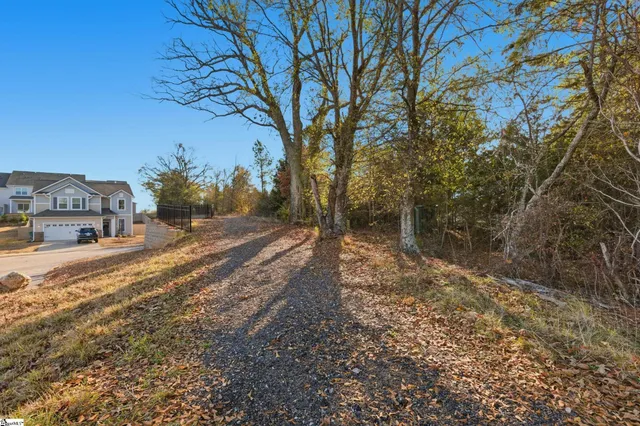 $283,000 | 324 Hollenbeck Place, Greenville, SC 29607