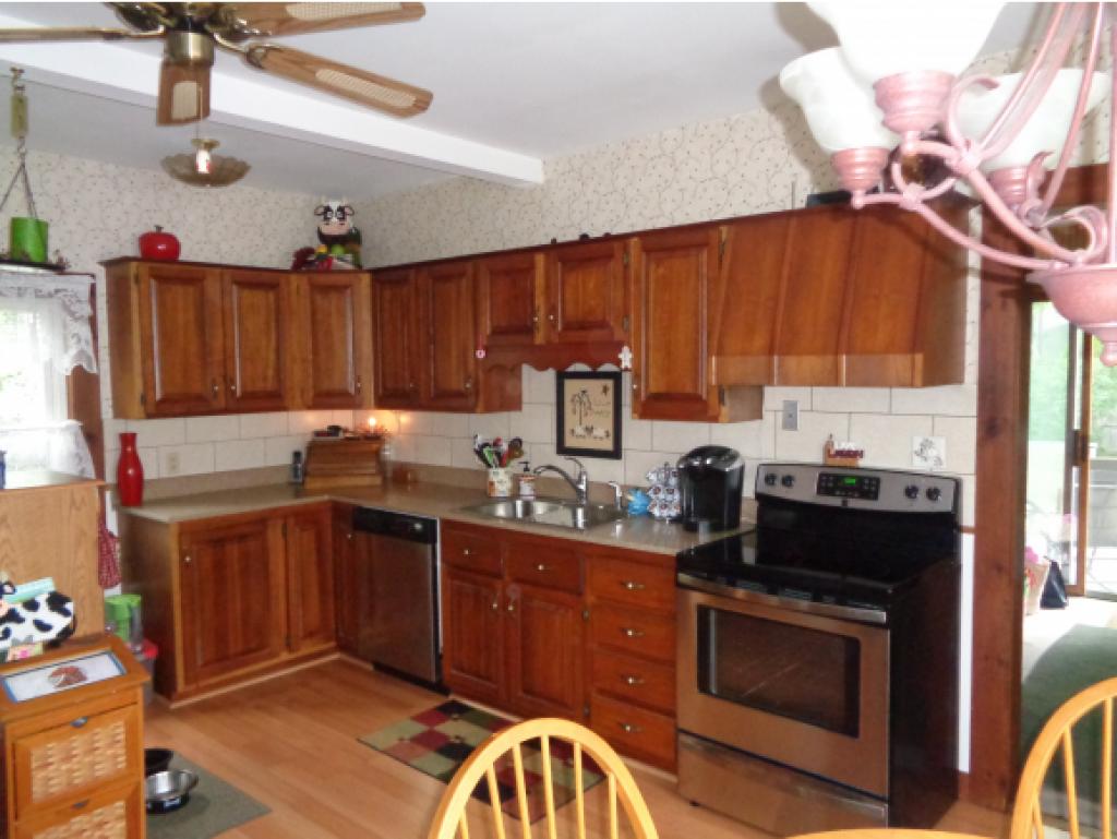 13 Washington Street Rochester, NH 03867 - Photo 2 of 18