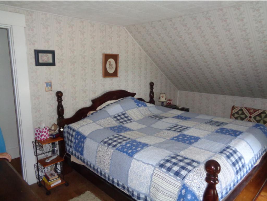 13 Washington Street Rochester, NH 03867 - Photo 12 of 18