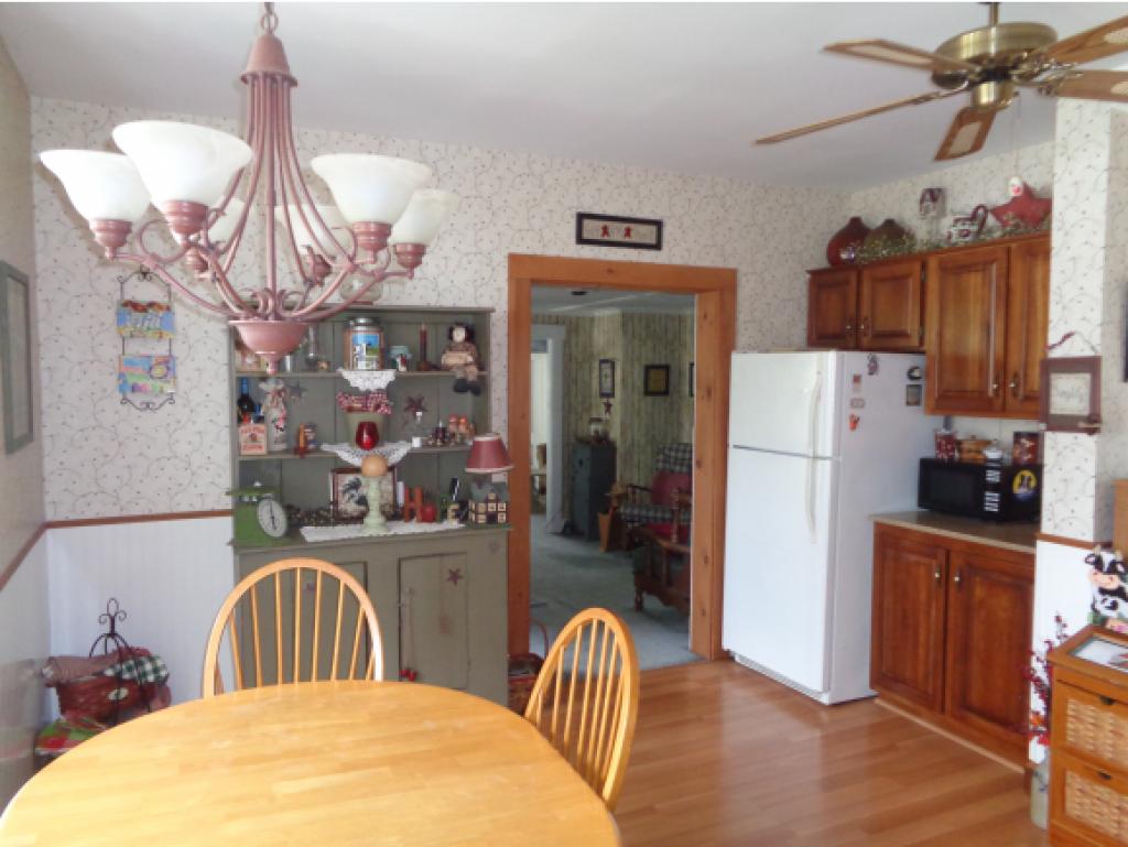 13 Washington Street Rochester, NH 03867 - Photo 3 of 18