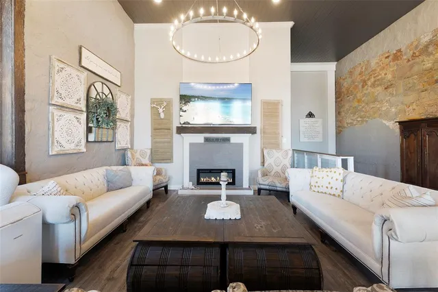 $425,000 | 508 Conrad Hilton Boulevard, Cisco, TX 76437