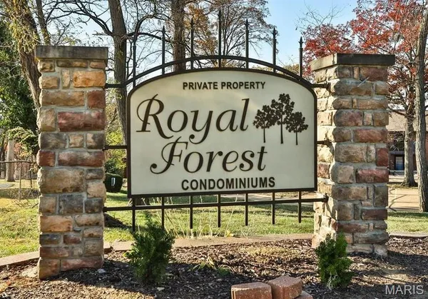 $159,000 | 5569 Baronridge Drive, Unit 4, St. Louis, MO 63129