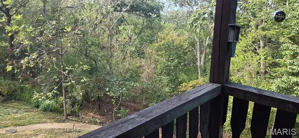 $159,000 | 5569 Baronridge Drive, Unit 4, St. Louis, MO 63129