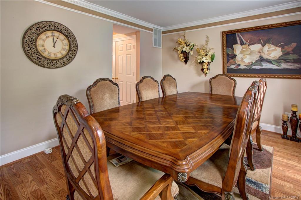 10031 Dunfries Road Matthews, NC 28105 - Photo 5 of 19 Gallery Image 5