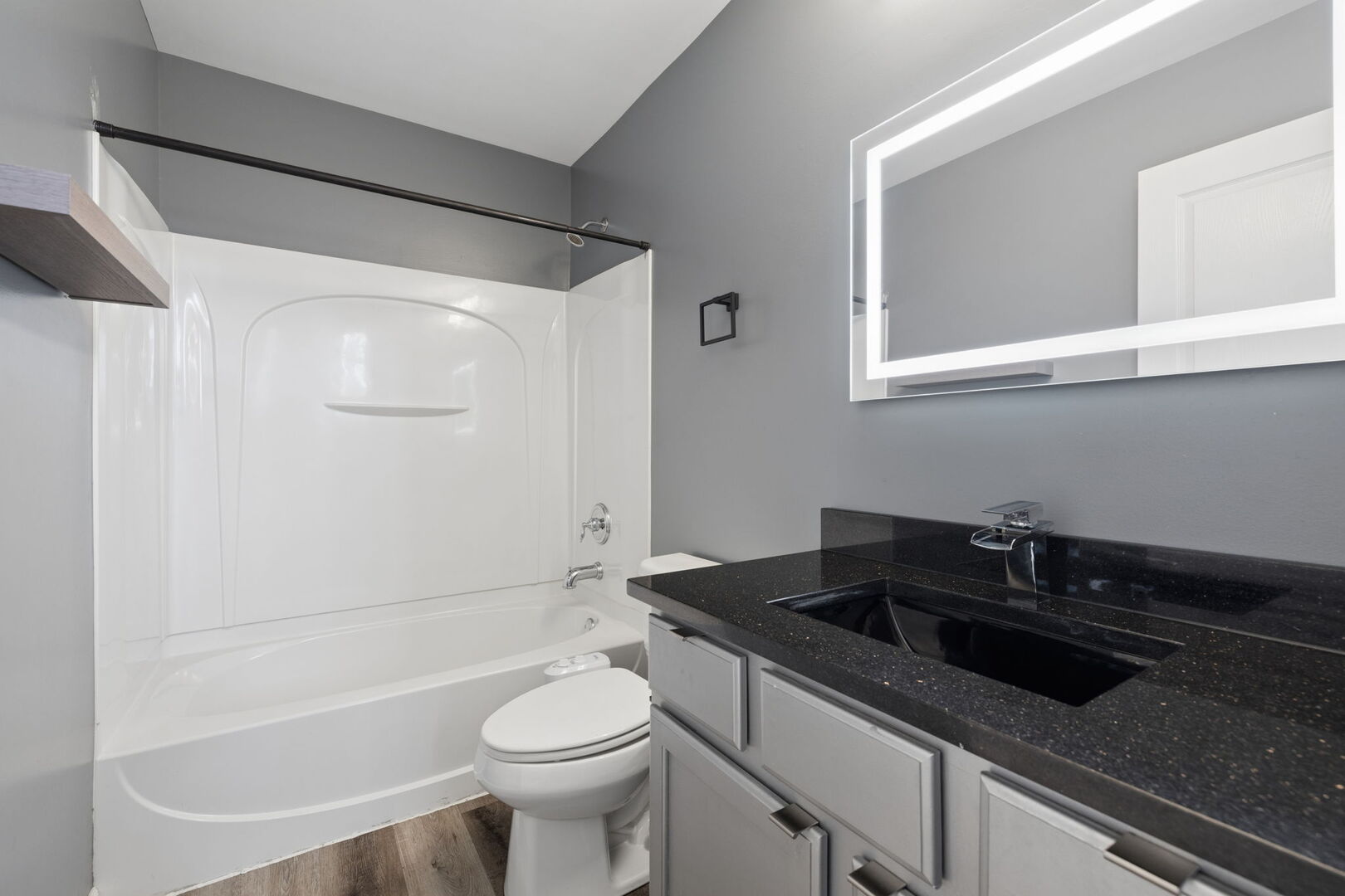 460 Valentine Way Oswego, IL 60543 - Photo 18 of 23 a bathroom with a sink a toilet and bathtub