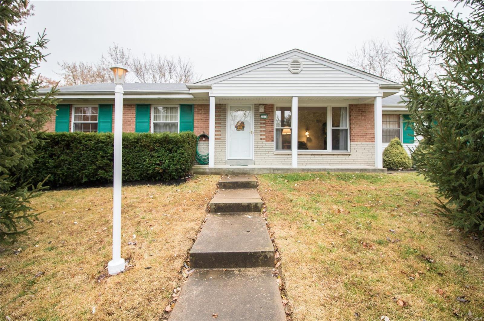 3118 Lin Tel Road St. Louis, MO 63125 - Photo 1 of 36 Gallery Image 1