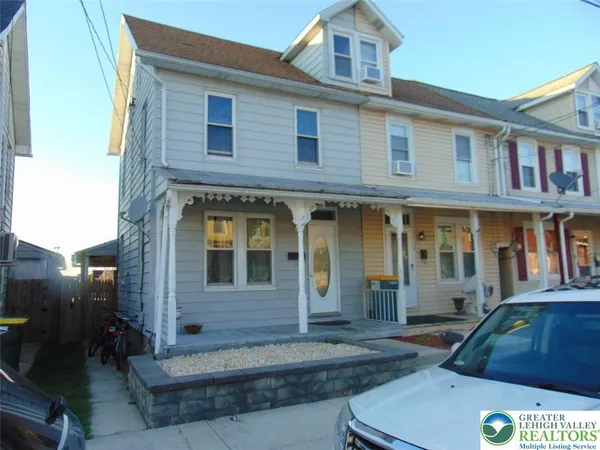 $220,000 | 21 East Smith Street, Topton, PA 19562