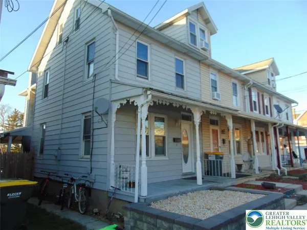$220,000 | 21 East Smith Street, Topton, PA 19562