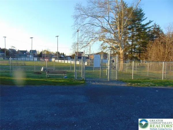 $220,000 | 21 East Smith Street, Topton, PA 19562