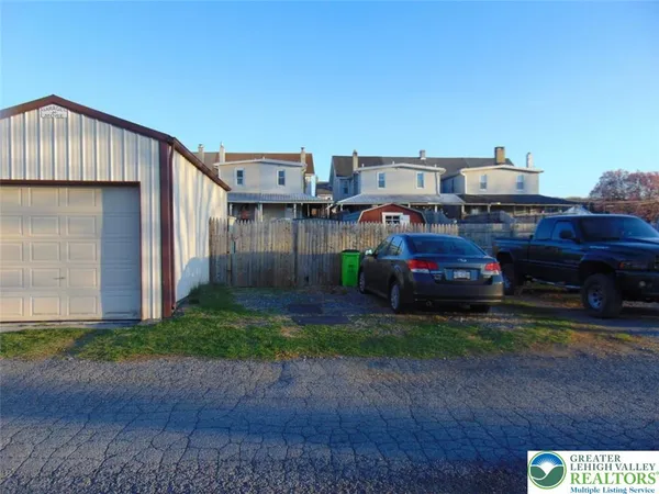 $220,000 | 21 East Smith Street, Topton, PA 19562
