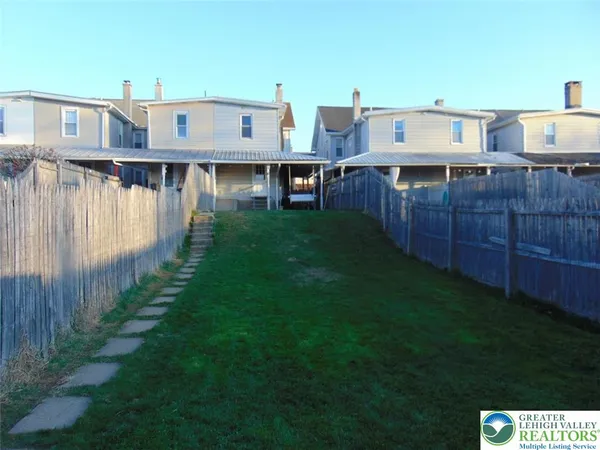 $220,000 | 21 East Smith Street, Topton, PA 19562