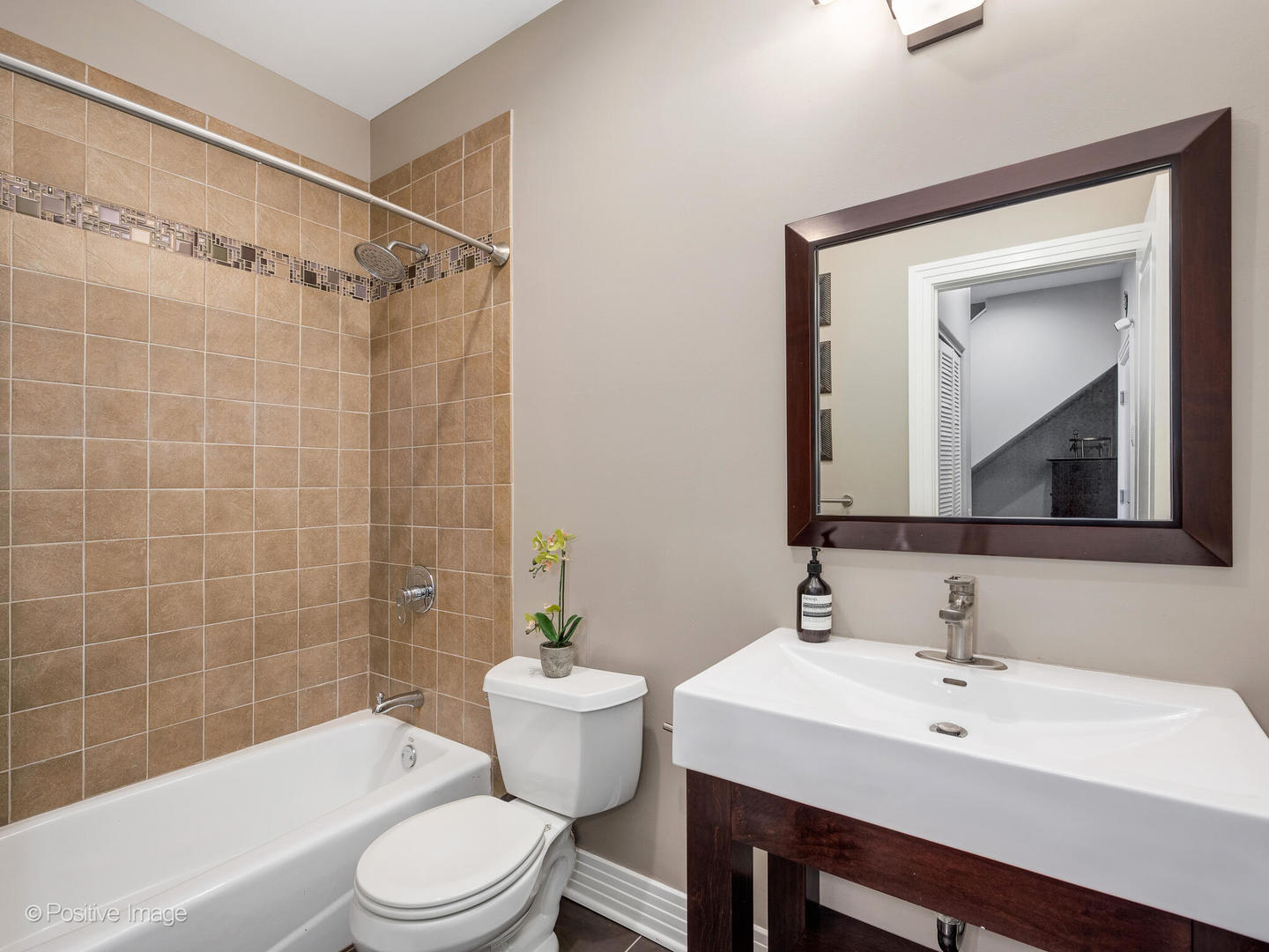 1055 West Monroe Street, Unit B Chicago, IL 60607 - Photo 15 of 26