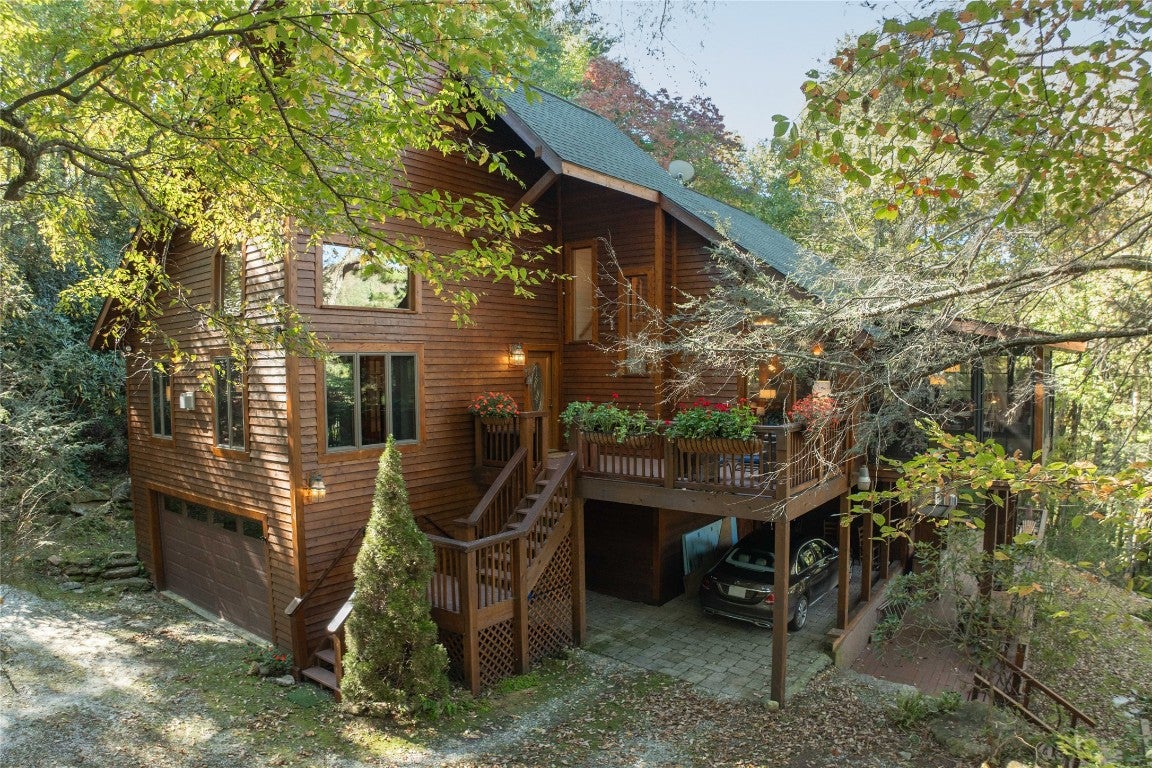 497 Tower Road Sapphire, NC 28774 - Photo 12 of 71 Gallery Image 12
