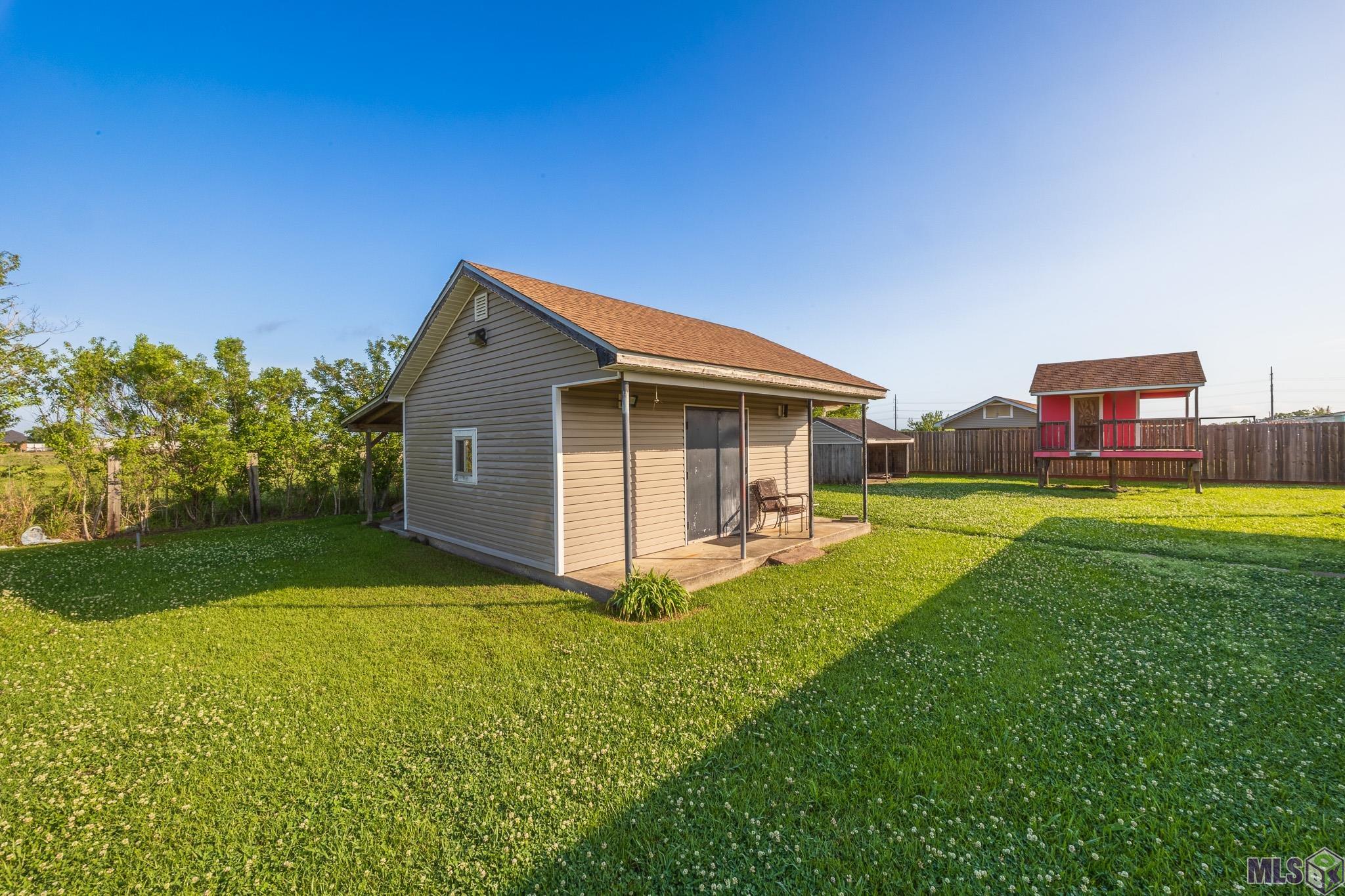 199 Myrtle Drive Lockport, LA 70374 - Photo 6 of 29