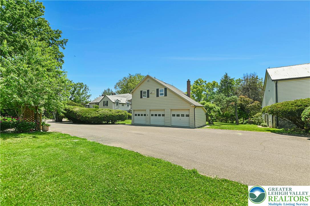 1194 Street Road Buckingham, PA 18938 - Photo 46 of 56